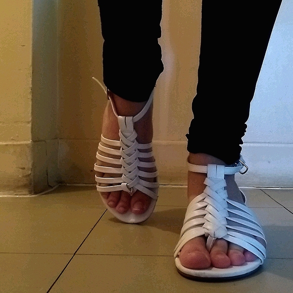 Hight hells Sandals - Picture 2 of 3